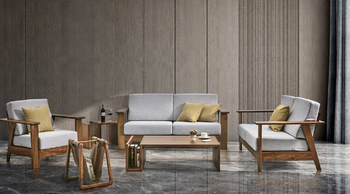 Ghế sofa nên được dựa lưng vào tường và quay lưng về phía cửa để tạo sự vững chãi và đón được nhiều ánh nắng cũng như luồng không khí trong lành.