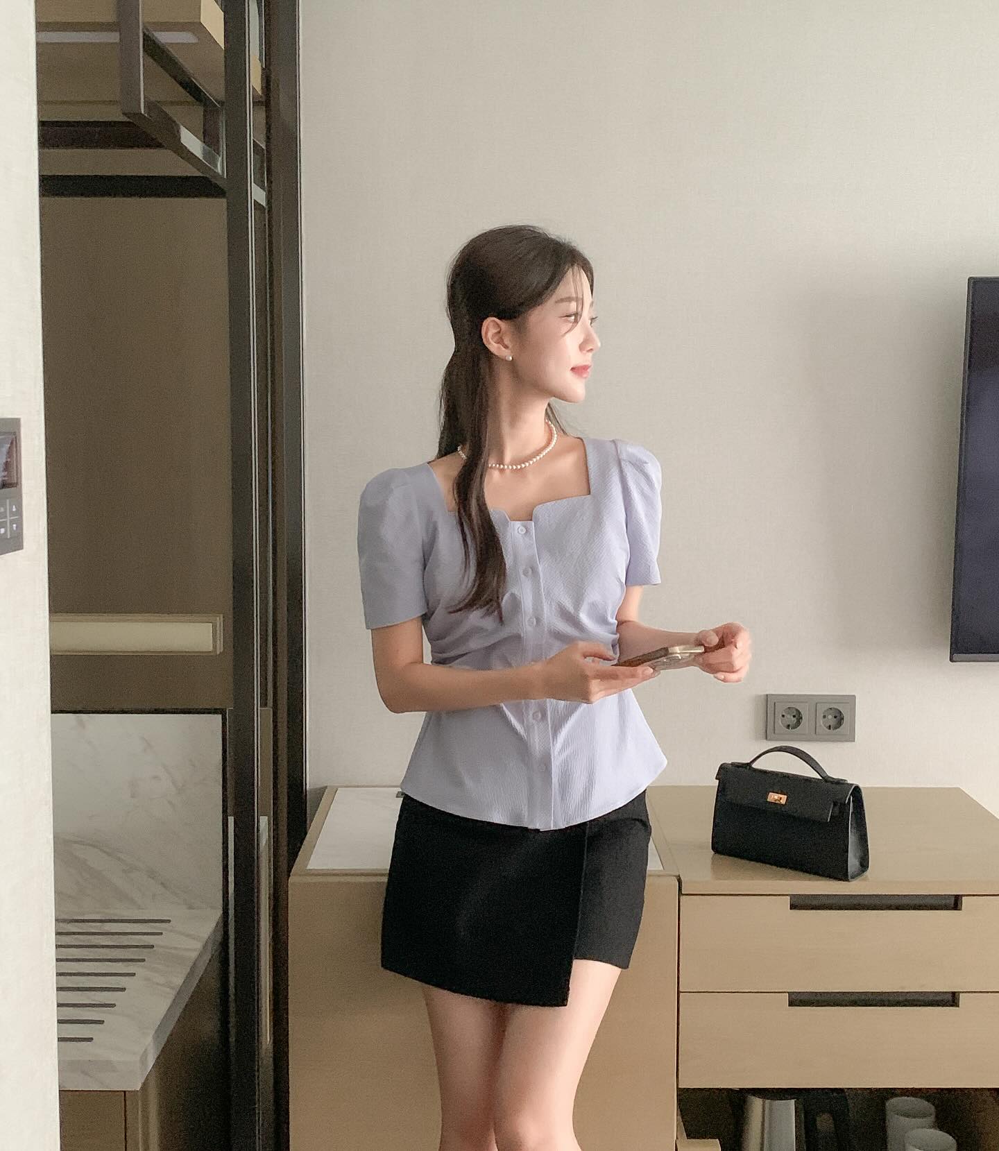 Đi làm mùa đông nên mặc gì? Sắm ngay 4 kiểu chân váy công sở đang được ưa chuộng nhất - 8