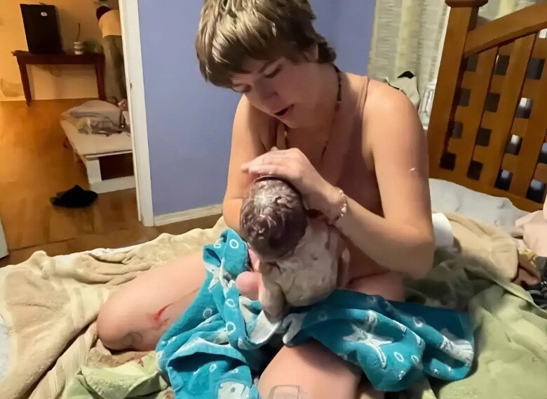 Một sản phụ khác sinh con thuận tự nhiên nhưng em bé không may qua đời - Ảnh minh hoạ.