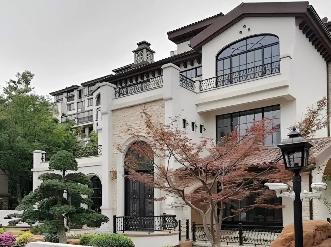 Bố cục và hướng nhà cần được tính toán ngay từ khâu thiết kế để đảm bảo thông gió, chiếu sáng tự nhiên và tiện nghi lâu dài. Ảnh: Baidu