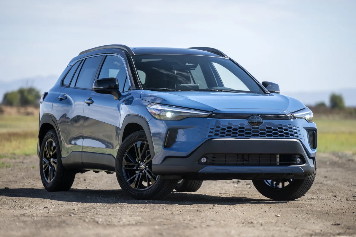 Hơn 55.000 chiếc Toyota Camry, Corolla Cross hybrid có thể bị ‘mất điện’ vì nguyên nhân này nhưng hãng vẫn chưa có cách khắc phục- Ảnh 2.