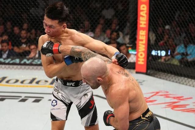 Hạ knock-out ‘Zombie Hàn Quốc', võ sĩ Australia bảo vệ thành công đai vô địch hạng lông ảnh 1