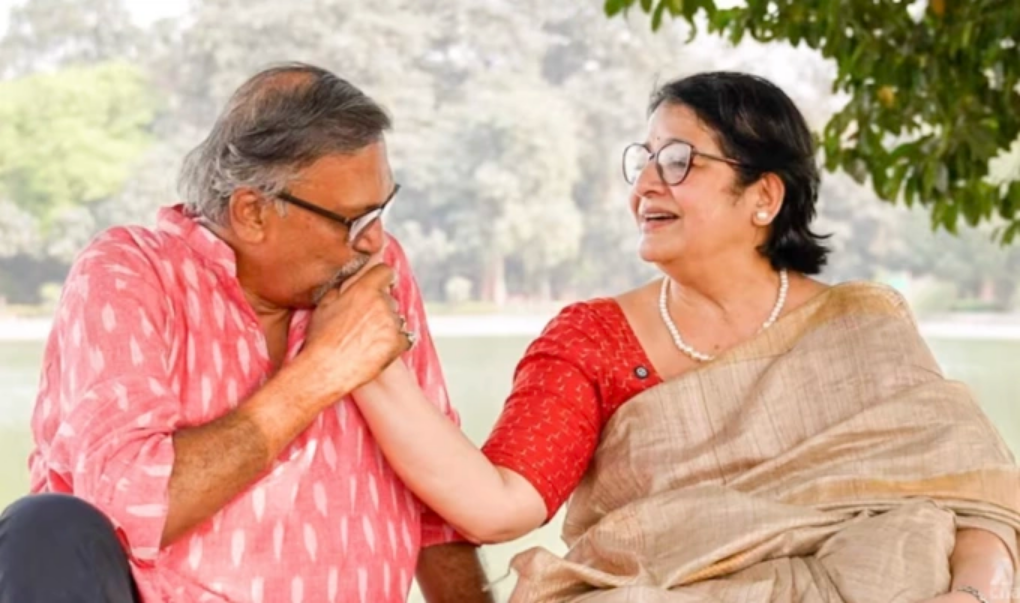 Kunal Mukherjee và Ashoka Bhattacharya kết hôn ở TP Kolkata, Ấn Độ. Ảnh: CNA