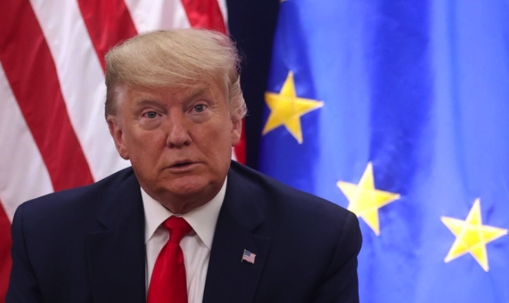 Tổng thống Mỹ Donald Trump trong cuộc họp với Chủ tịch EC Ursula von der Leyen năm 2020. Ảnh: Reuters