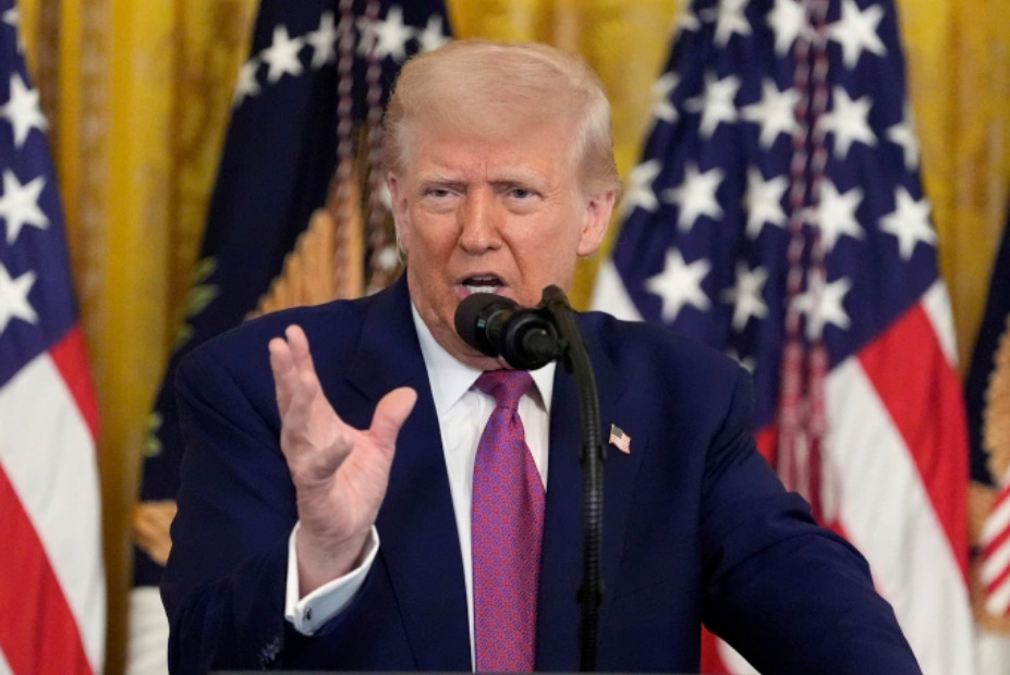 Tổng thống Mỹ Donald Trump tại Nhà Trắng ngày 12/6. Ảnh: AP