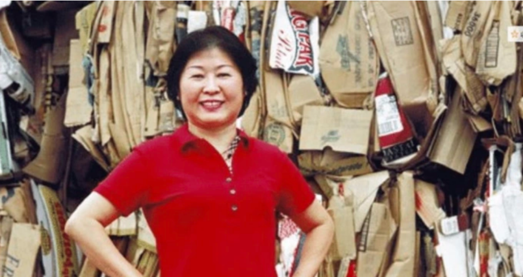 Zhang Yin khởi nghiệp tại Hong Kong bắt đầu từ công việc thu mua phế liệu. Ảnh: Sohu