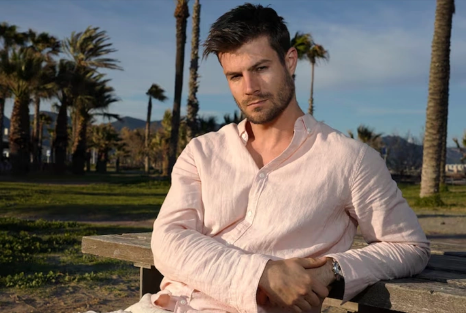 Nhiều đàn ông cao dưới 1,83 m trên ứng dụng hẹn hò thường bị loại khỏi danh sách tiềm năng do không đạt mức tiêu chuẩn 1,83 m và bị nghi ngờ gian lận. Ảnh: Freepik