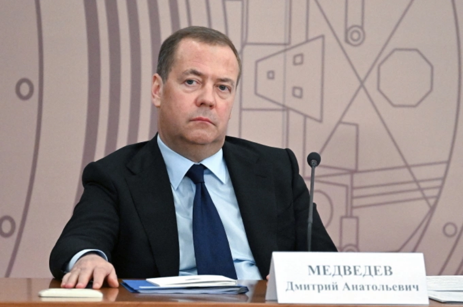 Phó chủ tịch Hội đồng An ninh Nga Dmitry Medvedev dự một cuộc họp ở thành phố Dubna tháng 6/2024. Ảnh: Reuters
