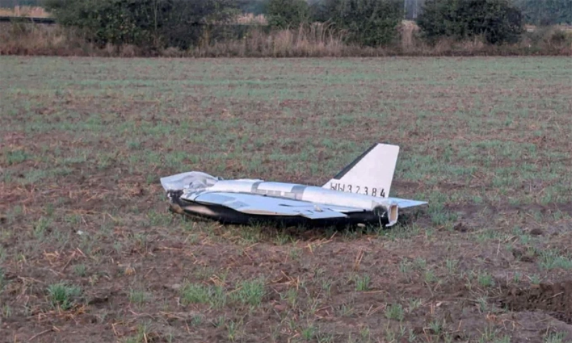 UAV rơi trên cánh đồng gần làng Czosnowka, Ba Lan ngày 10/9. Ảnh: Reuters