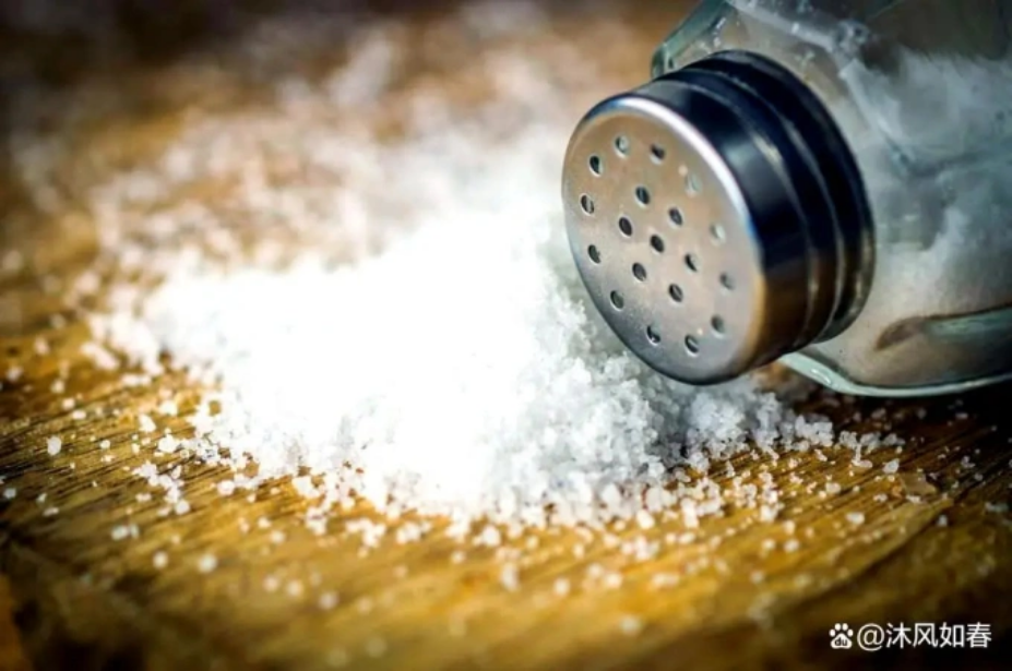 Nêm muối cũng cần nắm kỹ thuật để ngon và đảm bảo sức khỏe. Ảnh: Aboluowang