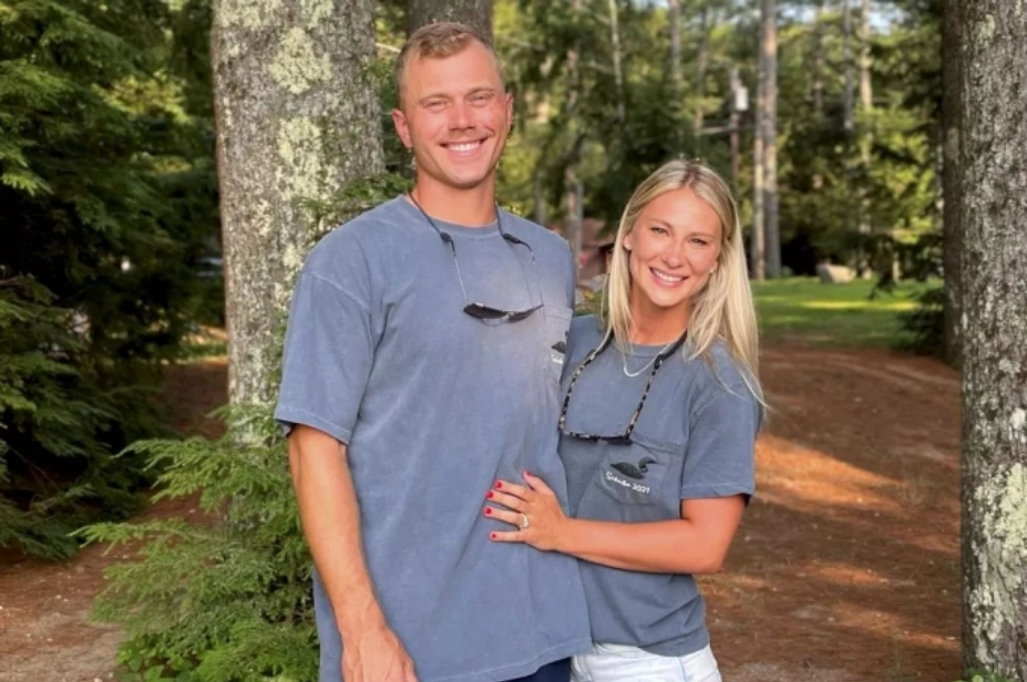 Vợ chồng Elefante và Jill, cùng 30 tuổi, ở Greenville, South Carolina. Ảnh: Birminghammail