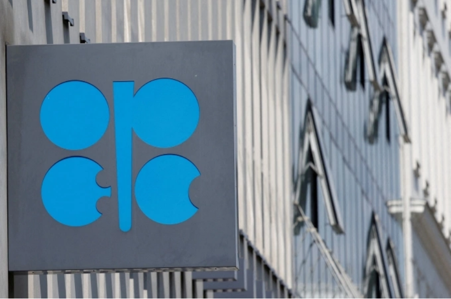 Bên ngoài trụ sở OPEC+ tại Vienna (Áo). Ảnh: Reuters