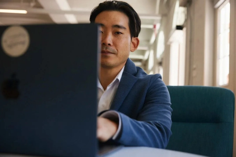 Lane Kawaoka, một nhà đầu tư bất động sản ở Hawaii. Ảnh: BI