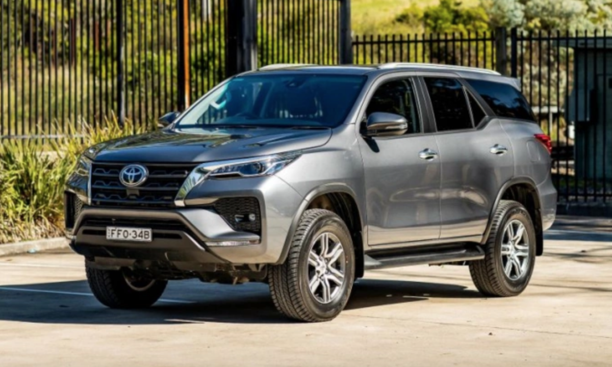 Toyota Fortuner bản hiện hành bán tại Australia. Ảnh: CarExpert