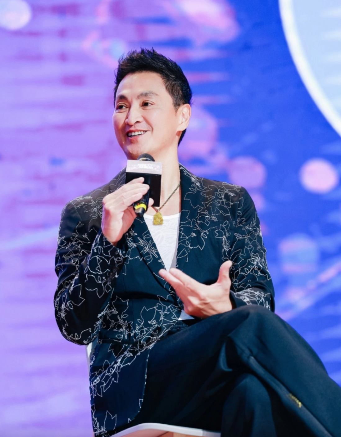 Tham gia sự kiện tổ chức tháng 10, Hà Gia Kính được khán giả nhận xét trẻ so với tuổi. Ảnh: St Headline