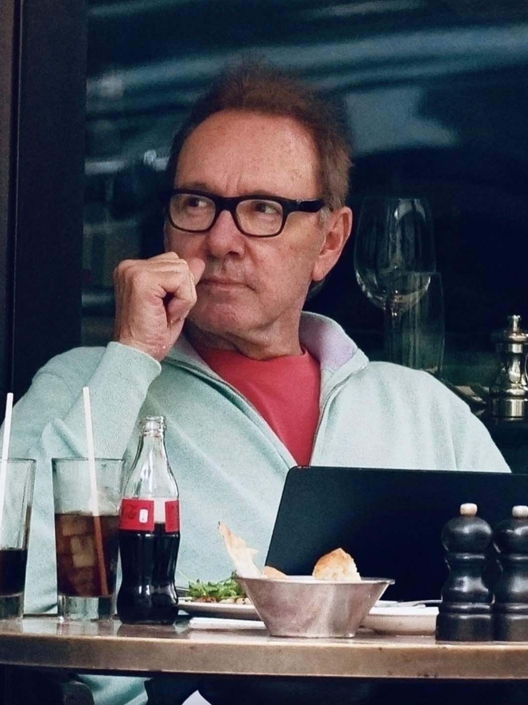 Vào thời đỉnh cao, Kevin Spacey có khối tài sản 70 triệu USD, theo Celebrity Net Worth. Ảnh: Backgrid