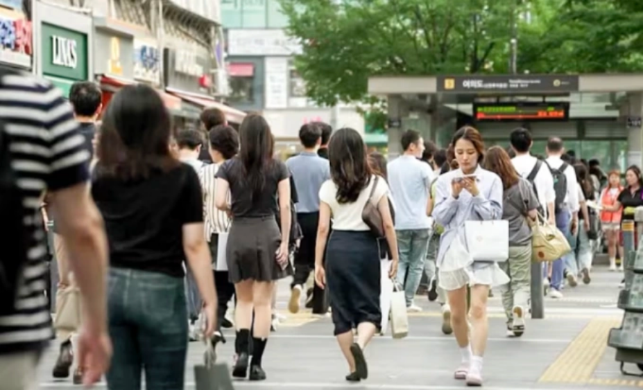 Một con phố ở Seoul, Hàn Quốc, tháng 11/2025. Ảnh: CNA