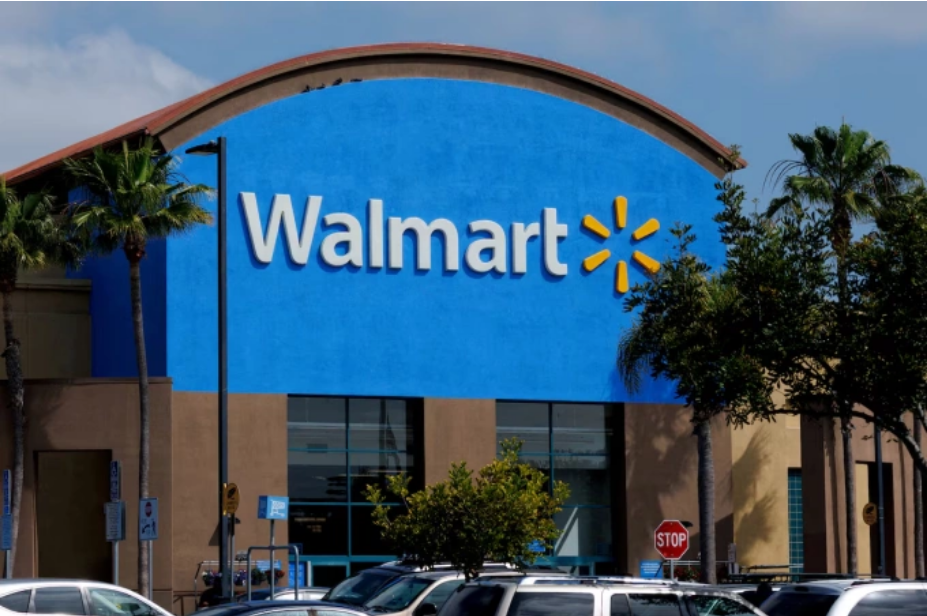 Một cửa hàng Walmart tại Oceanside, California, Mỹ, ngày 15/5. Ảnh: Reuters