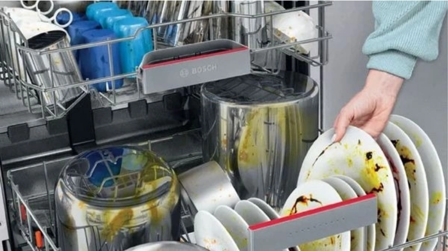 Văn hóa ẩm thực sử dụng nhiều dầu mỡ, gia vị được cho là nguyên nhân khiến máy rửa bát kém hữu dụng trong gia đình Ấn Độ. Ảnh minh họa: IndiaMart