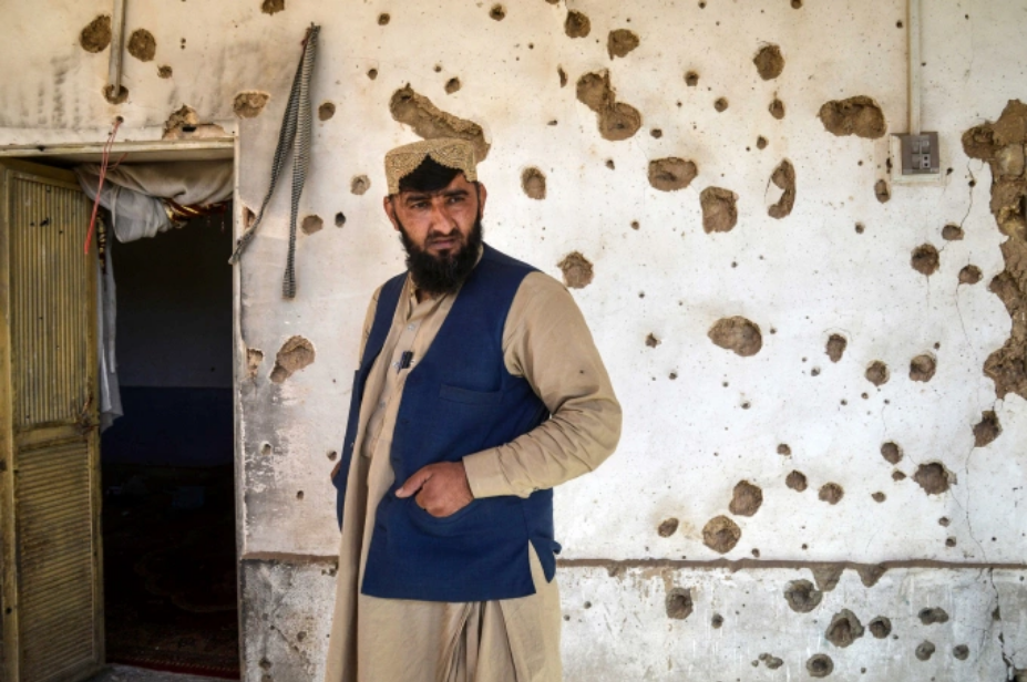 Một ngôi nhà ở quận Spin Boldak, tỉnh Kandahar, Afghanistan bị hư hại do pháo kích từ Pakistan ngày 7/11. Ảnh: AFP