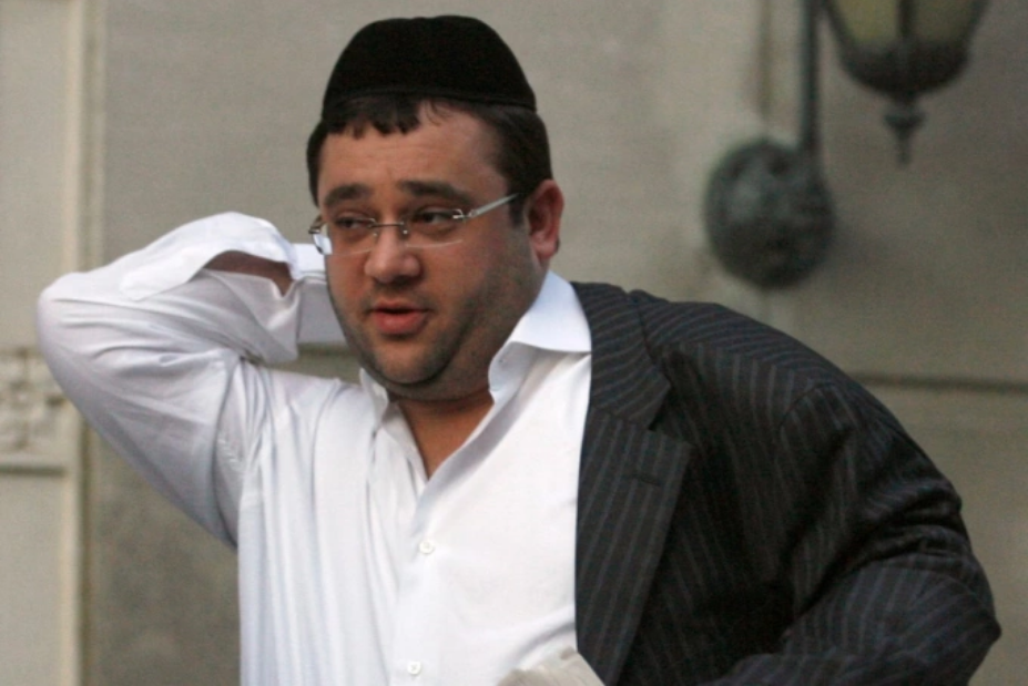 Eliyahu Weinstein trình diện tại tòa án liên bang ở New Jersey năm 2009 khi đang bị xét xử cho hai vụ lừa đảo. Ảnh: Star-Ledger