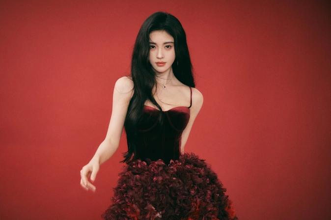 Diễn viên Cúc Tịnh Y. Ảnh: Sina