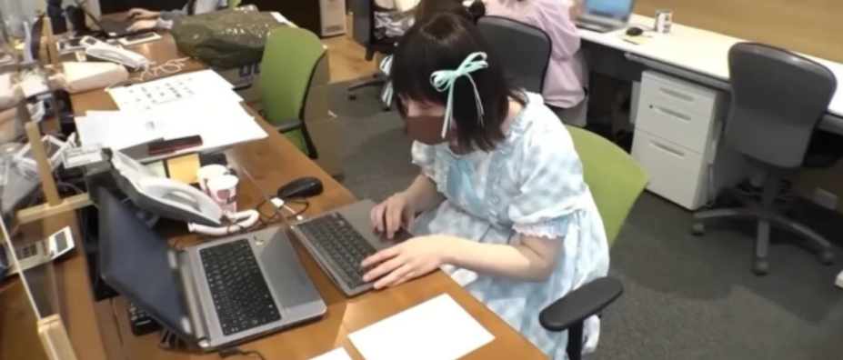 Mizuki, 26 tuổi ở Tokyo chọn cách giả gái, không thi công chức để chống lại kỳ vọng của mẹ. Ảnh: weixin.qq