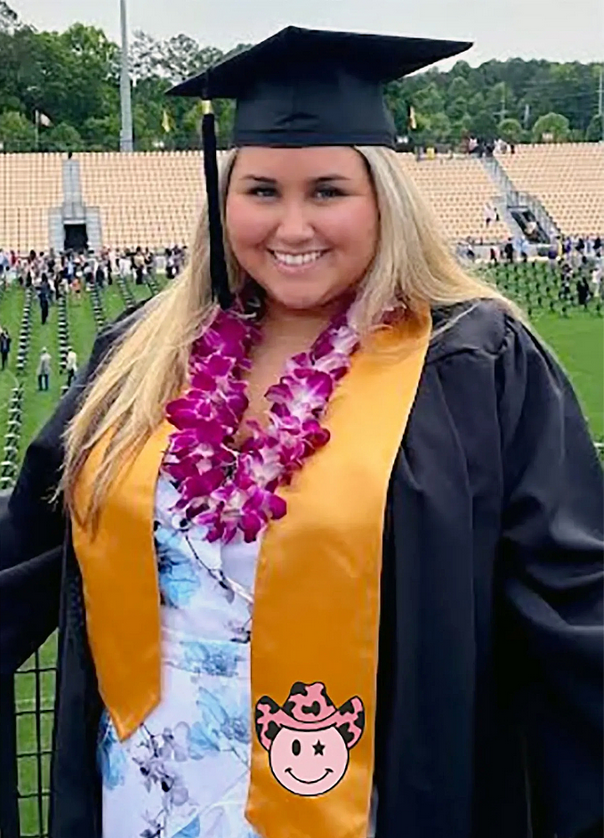 Savannah Silbernagel, 27 tuổi, ở bang Georgia từng nặng 150 kg. Ảnh: Ny post