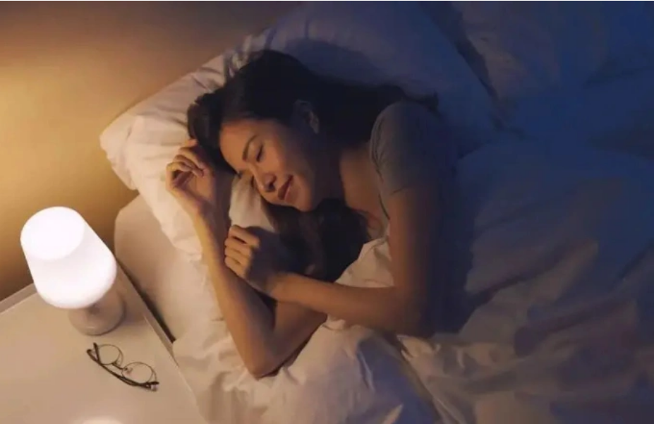 Ngủ ngay lập tức chưa hẳn là biểu hiện của giấc ngủ ngon. Ảnh: Aboluowang