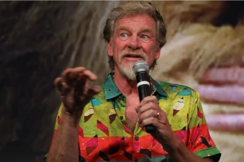 Đạo diễn Roger Allers trong buổi hội thảo của Disney Animation kỷ niệm 30 năm phim Vua sư tử ra mắt, vào năm 2024. Ảnh: Instagram Roger Allers