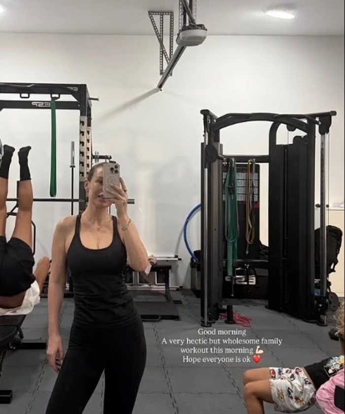 Kate Ferdinand và gia đình cũng đã lui về phòng tập thể dục dưới tầng hầm sau khi bị phong tỏa Dubai. Ảnh: Dailymail