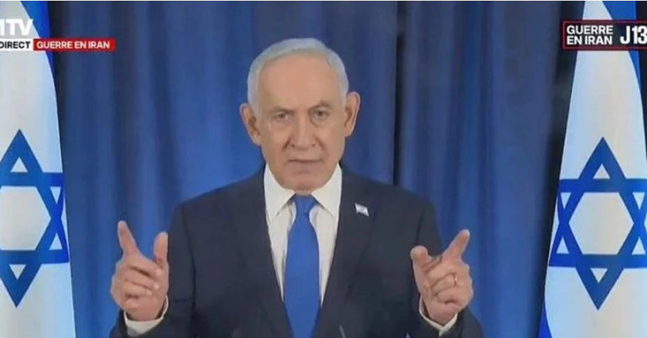 Hình ảnh gây hiểu lầm rằng ông Netanyahu có 6 ngón trên bàn tay phải. Ảnh: BFMTV