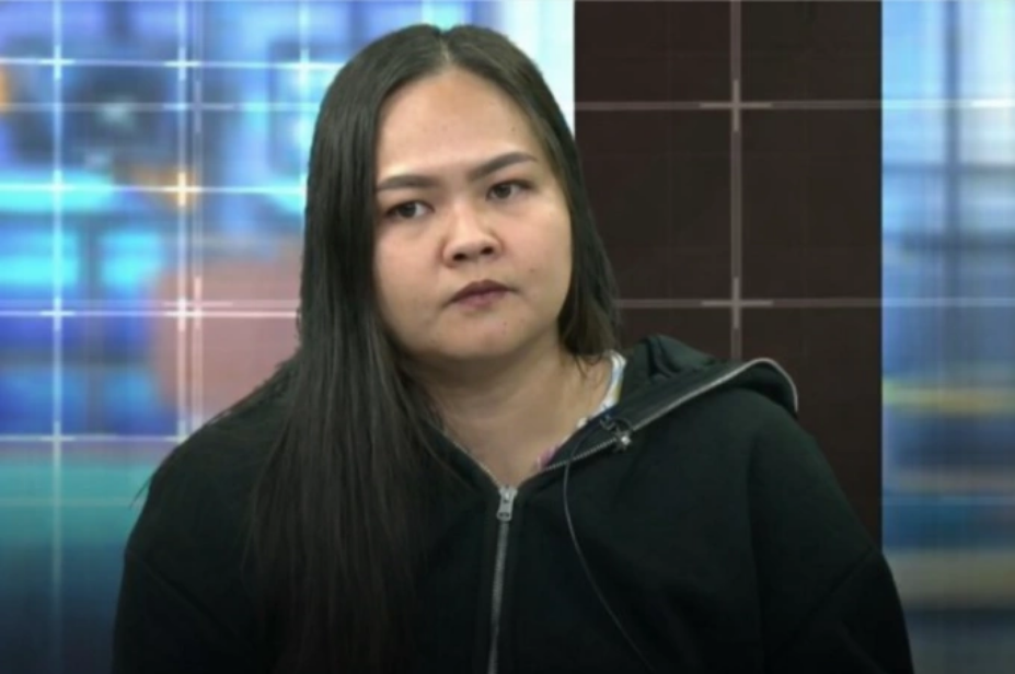 Cô Khun Kwang, 31 tuổi, ở Bangkok kể lại cuộc hôn nhân của bản thân trong chương trình truyền hình Hone-Krasae, đầu tháng 3/2026. Ảnh: Khaosod