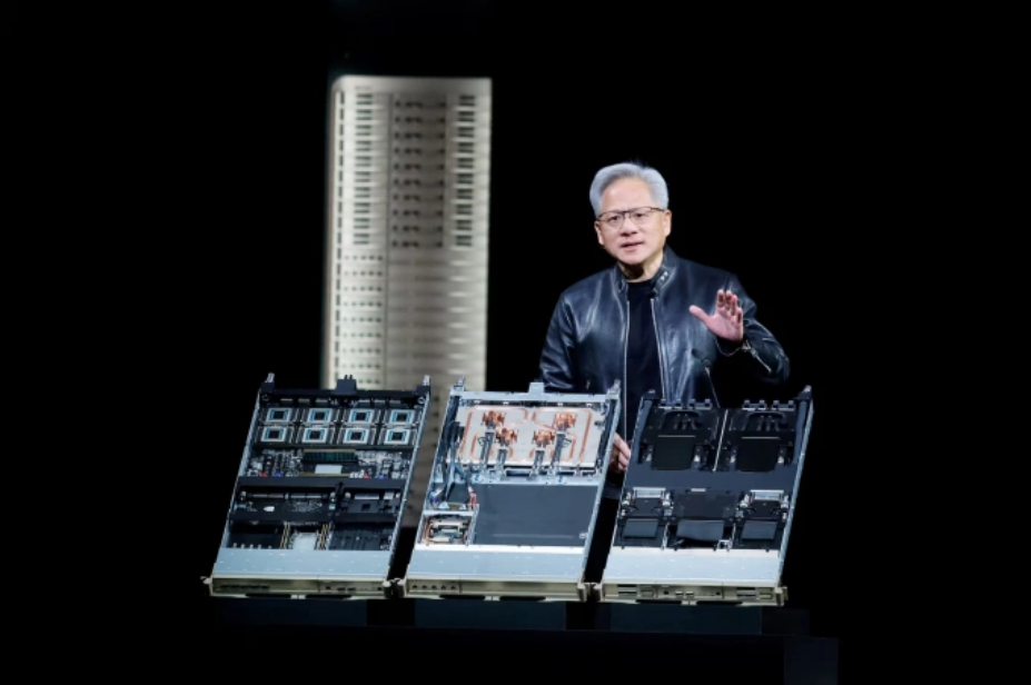 CEO Nvidia Jensen Huang chia sẻ tại hội nghị AI toàn cầu Nvidia GTC ở San Jose, California, Mỹ, ngày 16/3. Ảnh: Reuters