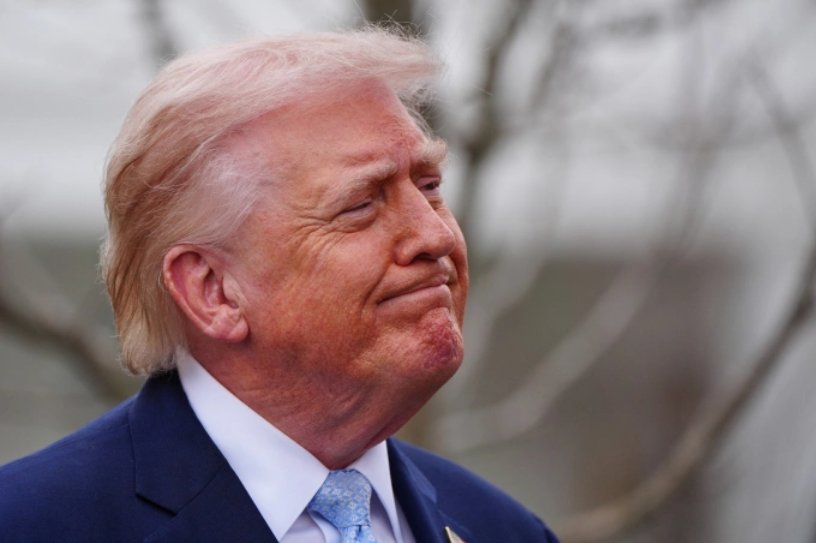 Tổng thống Donald Trump tại khuôn viên Nhà Trắng ngày 20/3. Ảnh: AP