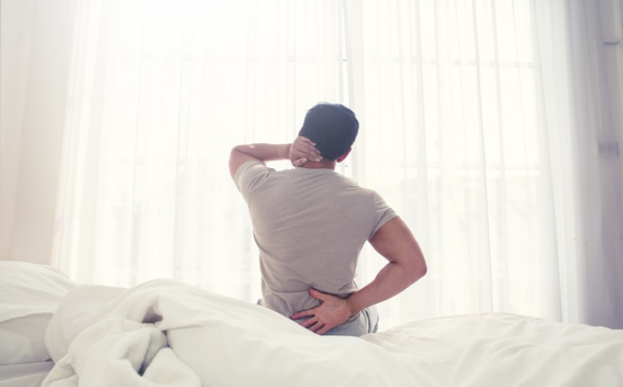 2 việc nếu làm vào buổi sáng có thể tăng nguy cơ đột quỵ: BS khuyên nên tránh khi thời tiết rét đậm - Ảnh 1. 2 việc nếu làm vào buổi sáng có thể tăng nguy cơ đột quỵ: BS khuyên nên tránh khi thời tiết rét đậm - Ảnh 1.