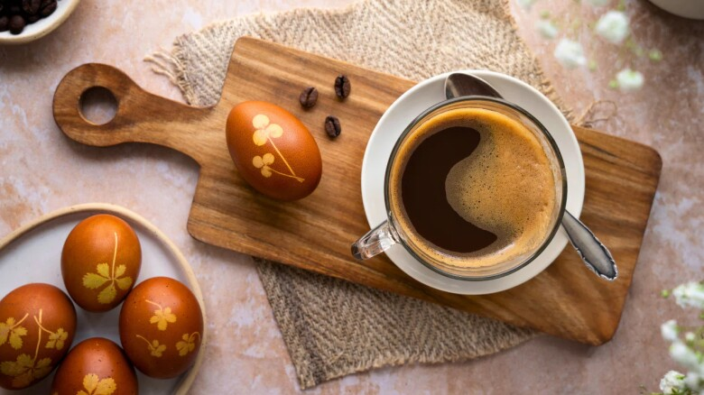 Ít người biết thêm thứ này vào trứng rồi đem ủ lên đầu giúp amp;#34;thải độcamp;#34; cho tóc, sau 1 tháng tóc mọc dày lại khỏe - 1