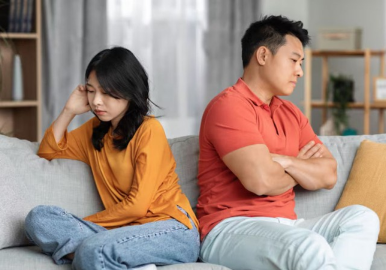 Dù chàng khẳng định đã khép lại quá khứ, Bọ Cạp vẫn khó lòng tin tưởng hoàn toàn, bởi họ cho rằng tình cảm đâu dễ quên chỉ bằng lời nói. Ảnh minh họa