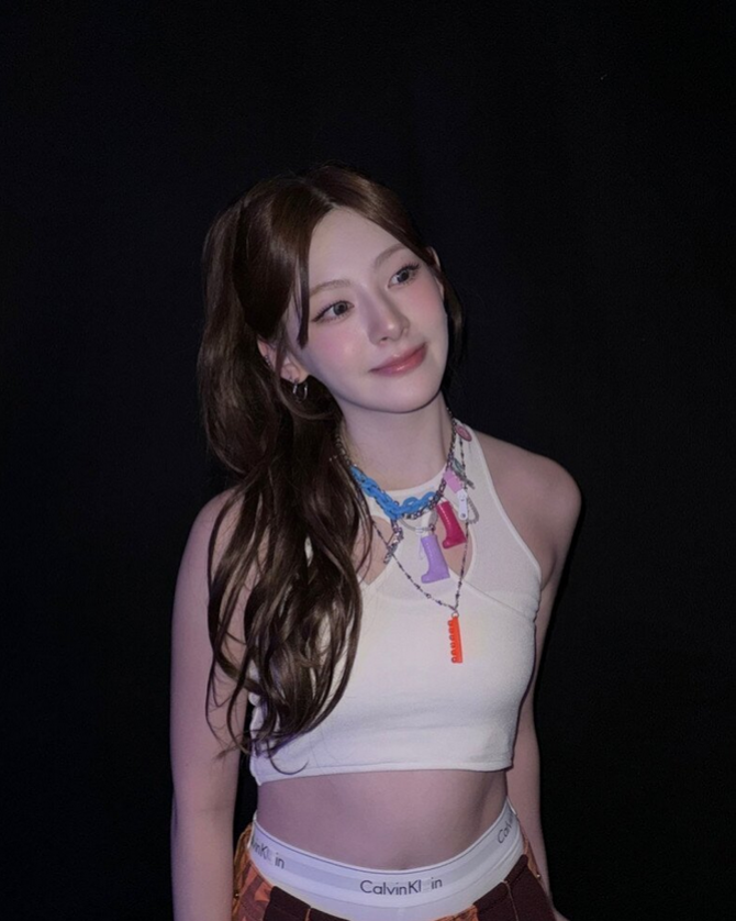 Kiểu tóc uốn xoăn đẹp amp;#34;thần thánhamp;#34; chị em không nên bỏ lỡ năm 2026, giúp sửa mọi khuyết điểm trên mặt - 1