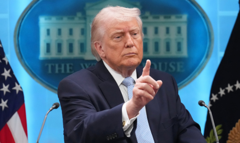 Tổng thống Mỹ Donald Trump trong cuộc họp báo tại Nhà Trắng ngày 6/4. Ảnh: AP