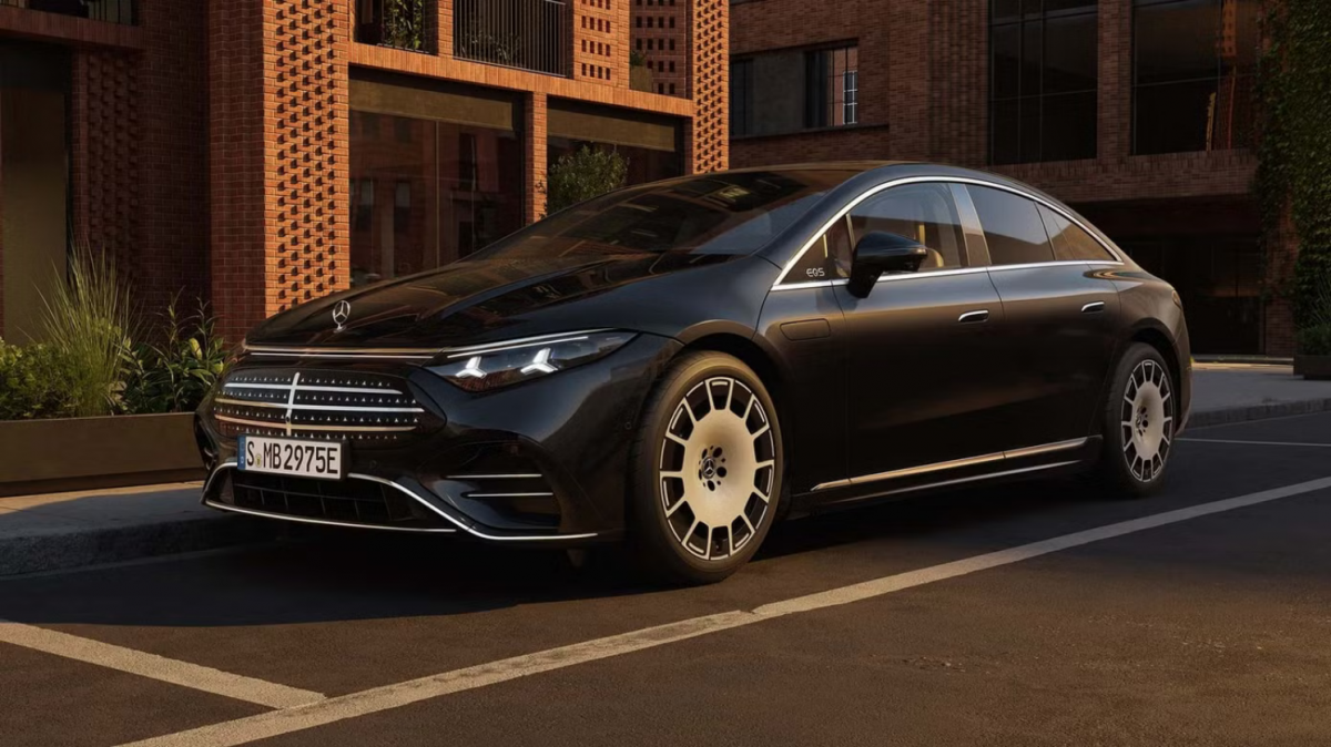 Mercedes vén màn xe điện đi được gần 1.000 km/lần sạc- Ảnh 1.
