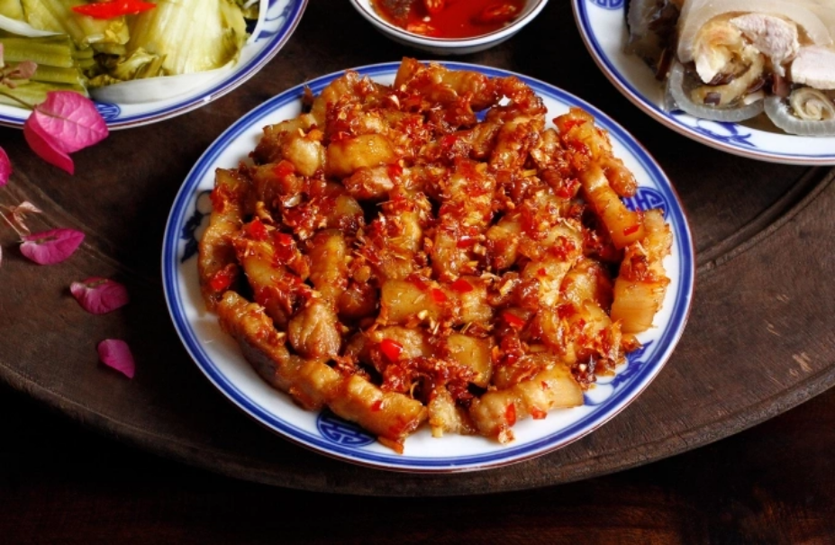 Ba chỉ rang xả ớt. Ảnh minh họa: Bùi Thủy