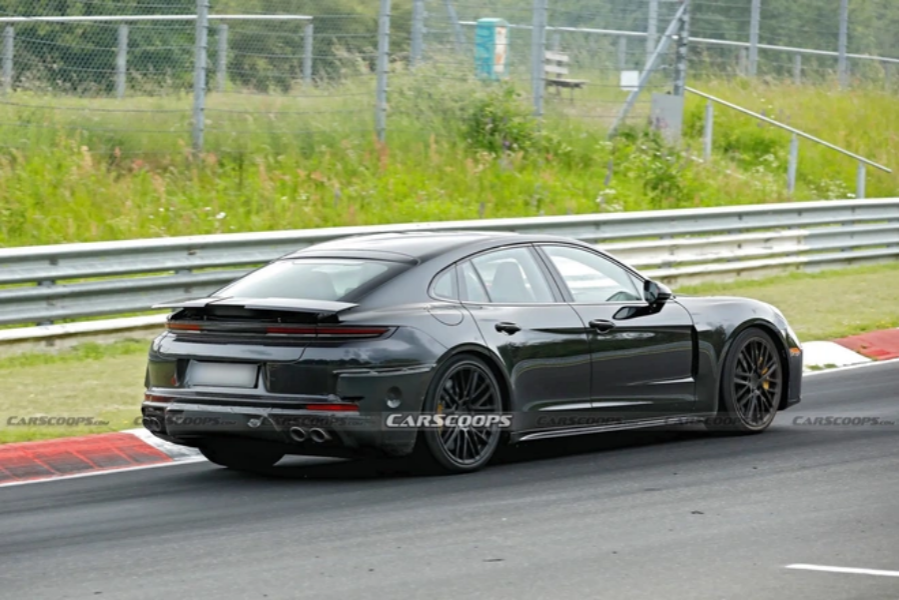 Porsche Panamera vừa ra mắt đã rục rịch có bản nâng cấp: Ngoại hình đổi nhẹ, 'lột xác' công nghệ bên trong để đấu Mercedes-AMG GT - Ảnh 5.